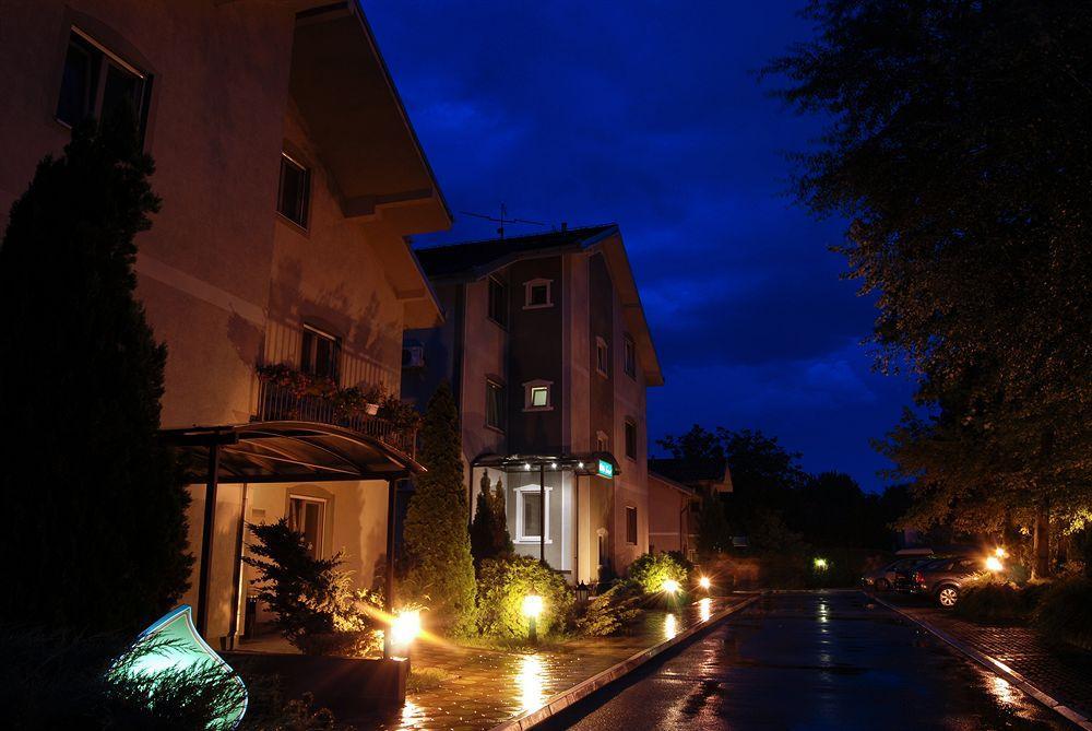 Villa Forest Beograd Bagian luar foto