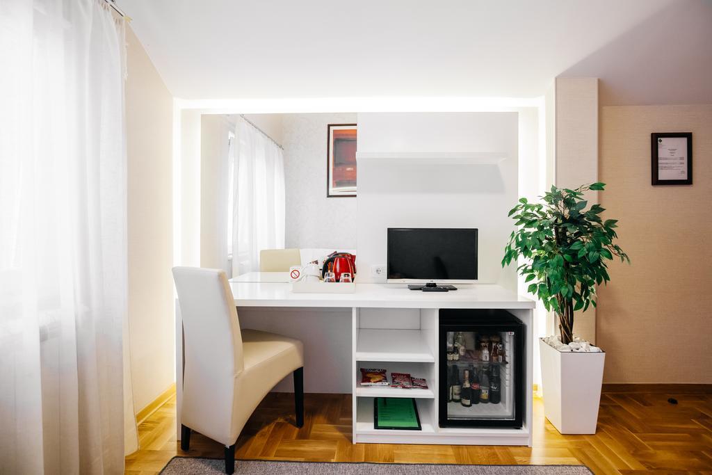 Villa Forest Beograd Bagian luar foto