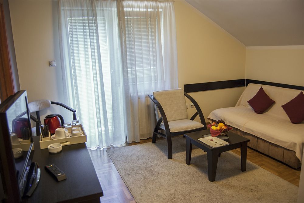 Villa Forest Beograd Bagian luar foto